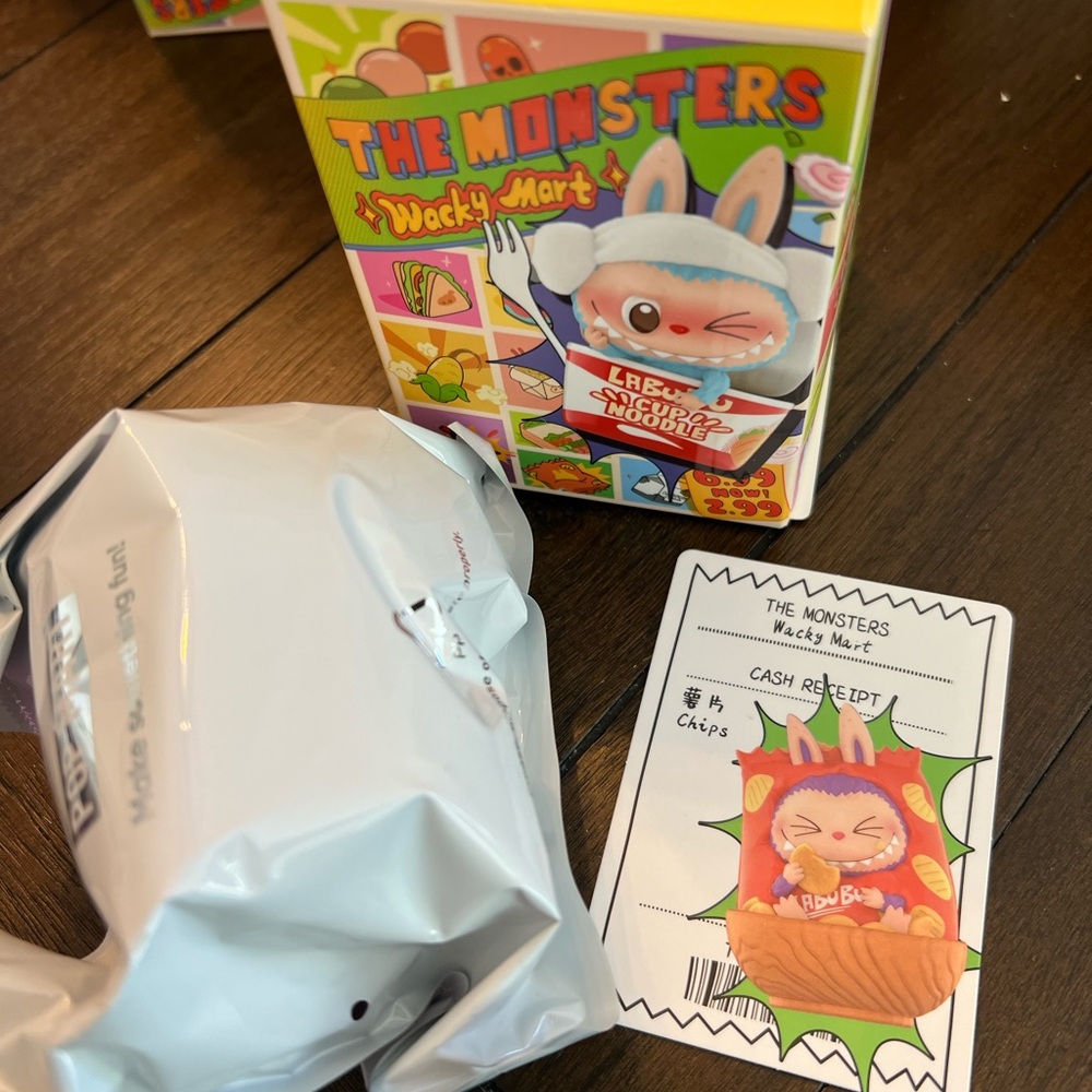Chips - The Monsters Wacky Mart Figures - Labubu